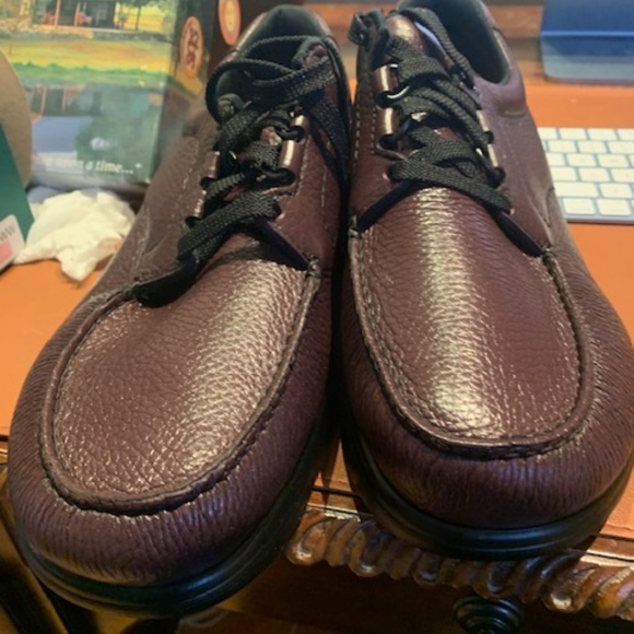 SAS Mens Brown Oxford shoe - Picture 1 of 8